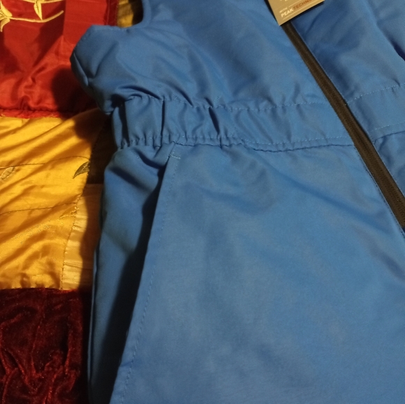 SWISS TECH - Picture 4 of 5